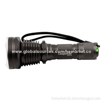 LED hunting flashlight, 1,100lm Cree T6 LED, rechargeable 1x 18650, driver protectionNew